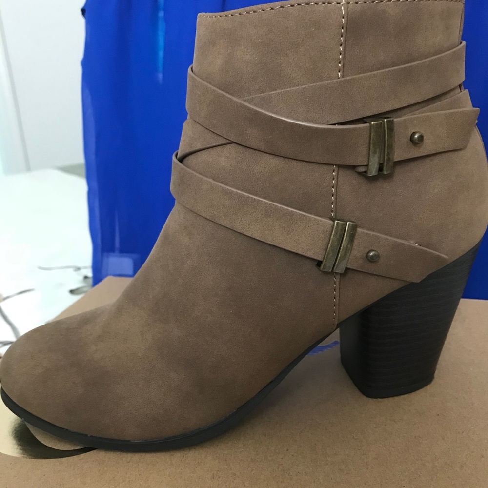 Lt Brown Booties